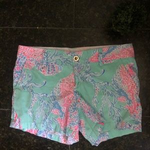 Lilly Pulitzer shorts. Size 6